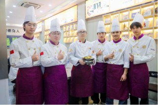 从核物理到中餐，一位复旦学子的跨界人生选择