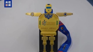 人形机器人半马奖项发布！宇树科技回应G1摔倒：未参赛，最近事多！夺冠机器人背后股东涉这些上市公司