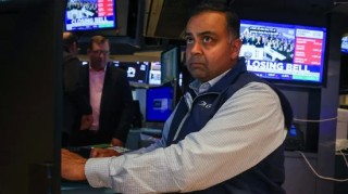 午盘：美股小幅下滑 市场等待英伟达财报