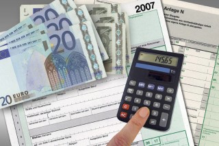 黄金价格波动规律有哪些？