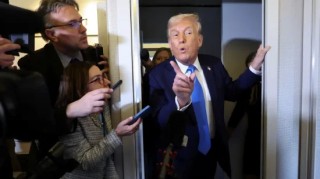 调查称美国第一季度GDP将仅增长0.3% 特朗普关税引发滞胀