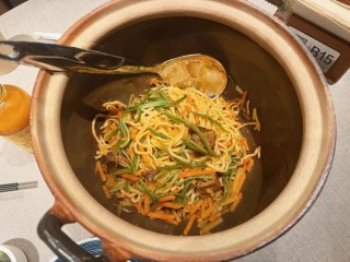 贾国龙创办新品牌，人均消费40元至50元，本人回应：不会放弃西贝，但要关一部分店，希望承接部分员工