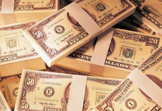 如何理解期权交易的实质含义？这个交易过程中需要注意哪些问题？