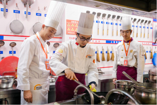 从核物理到中餐，一位复旦学子的跨界人生选择  第2张