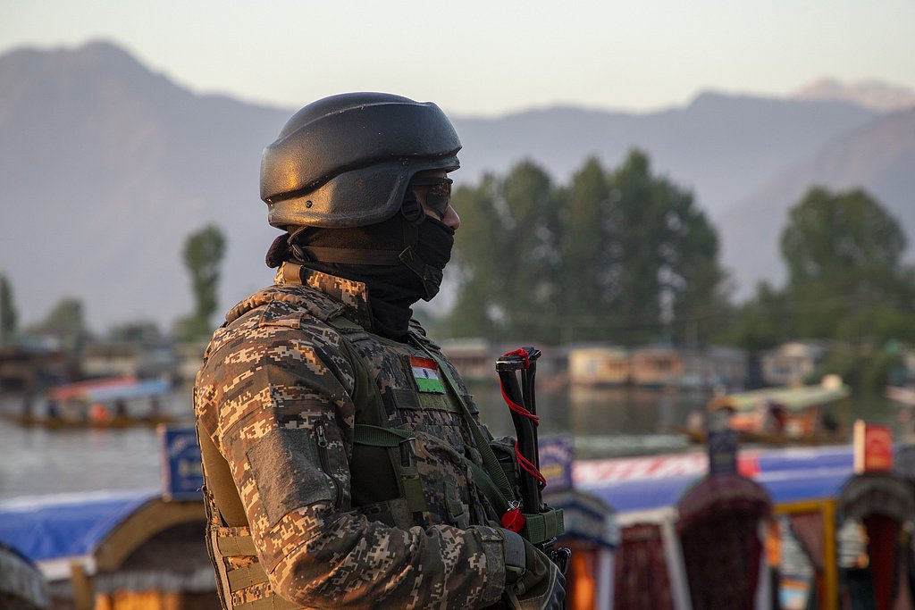 外媒：巴基斯坦已加强克什米尔印巴实控线沿线附近军事戒备  第1张