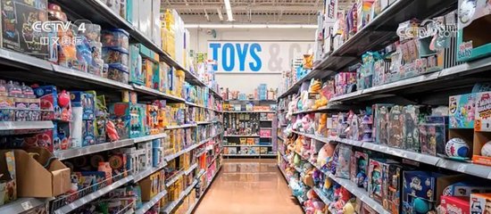 “我会盯着你”！沃尔玛将涨价，特朗普破防：怎么能怪关税，你赚了几十亿该吞下关税！更多美企加入涨价行列  第9张