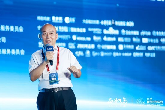 正和岛刘东华：不要做任何一种“三季人”，活在当下要打开内心的能见度  第1张