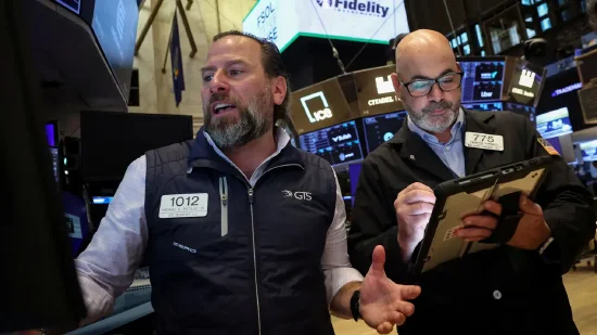 尾盘：纳指上涨560点 谷歌领涨科技股  第1张