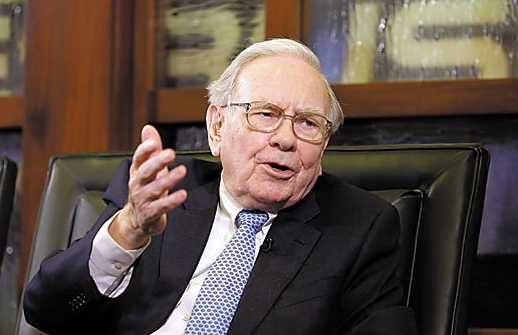 巴菲特正式卸任伯克希尔CEO，“股神”最后一年在做什么？  第1张