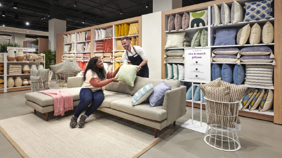 特朗普再度推迟家具关税上调，RH、Wayfair股价应声上涨  第1张