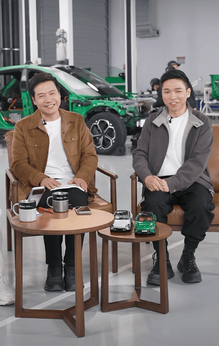 新年首播拆解YU7，正面回应“绿化带战神”争议！雷军：舆情让我们有点懵  第1张