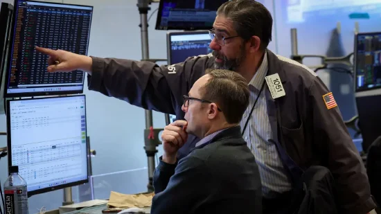 尾盘：标普500指数下跌0.6% 英伟达财报后股价下挫  第1张